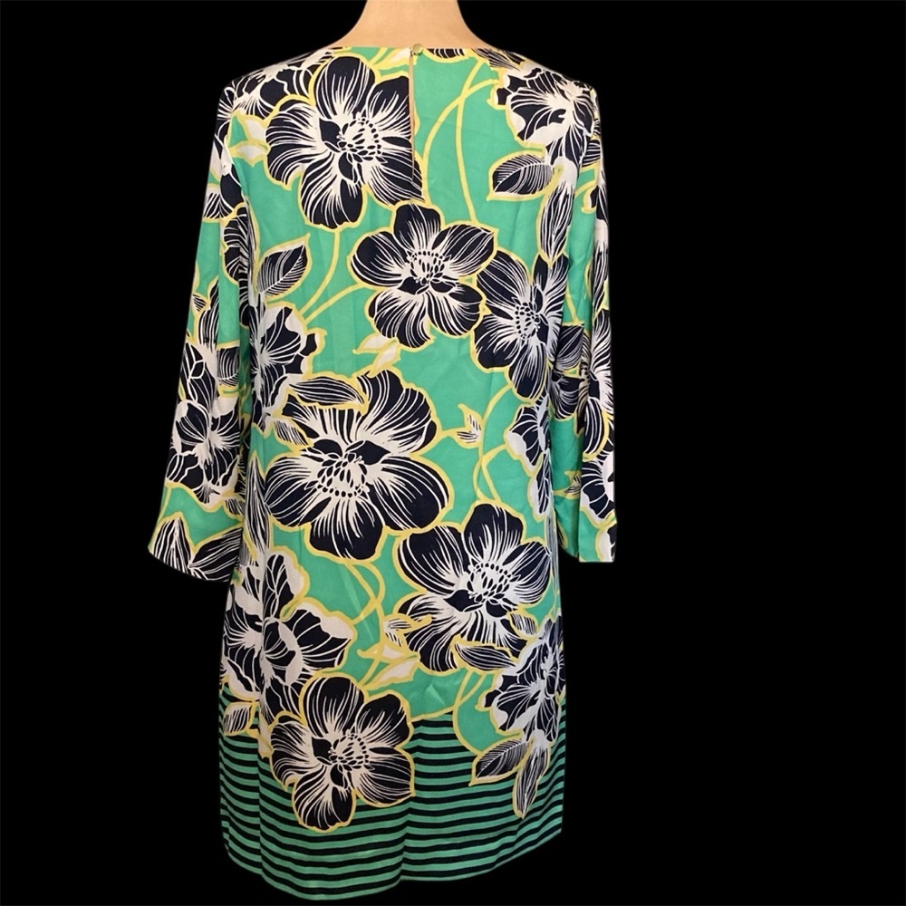 Crown & Ivy Long Sleeve Midi Shift Dress w/Vibrant Green and Navy Floral Print - Picture 6 of 6